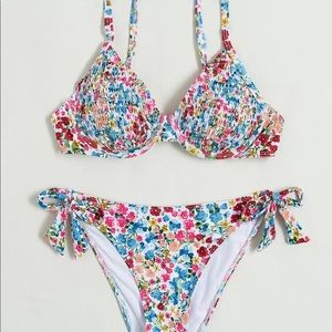🌟 NEW FLORAL RUCHED BIKINI
